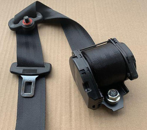 發(fā)霉的安全帶